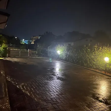 Apartamento Con Giardino *