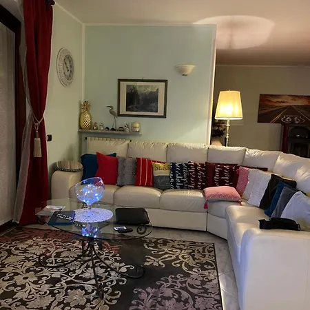 Apartamento Con Giardino